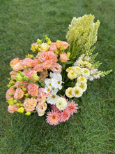 Load image into Gallery viewer, Bulk Blooms Bucket