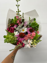 Load image into Gallery viewer, June Flower Subscription