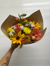 Load image into Gallery viewer, August Flower Subscription