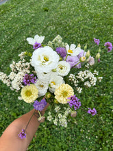 Load image into Gallery viewer, July Flower Subscription