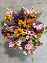 Load image into Gallery viewer, July Flower Subscription