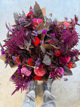 Load image into Gallery viewer, August Flower Subscription