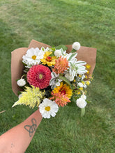 Load image into Gallery viewer, September Flower Subscription