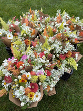 Load image into Gallery viewer, September Flower Subscription