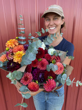 Load image into Gallery viewer, Dahlia CSA Subscription